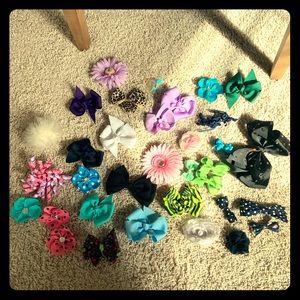 Lot of girls hair bows